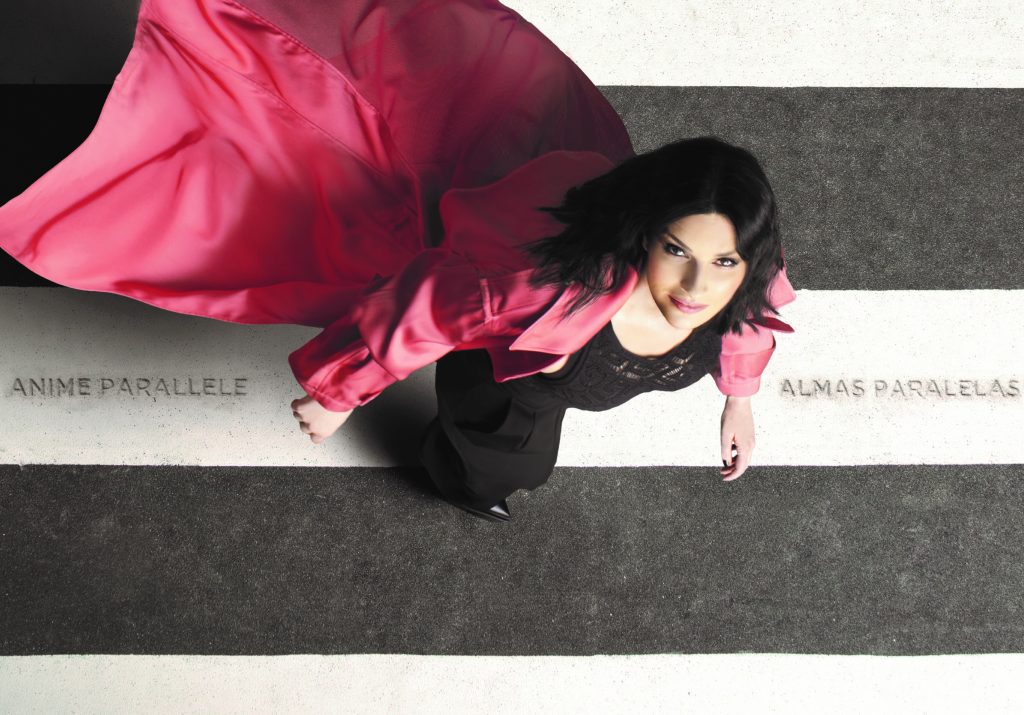 Anime Parallele" è il nuovo album di Laura Pausini in uscita il 27 ottobre  - Radio Pico