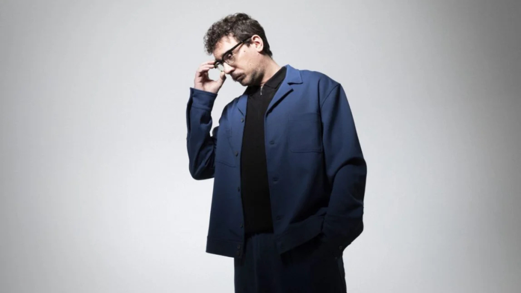 WILLIE PEYOTE TORNA IN RADIO CON NEXT